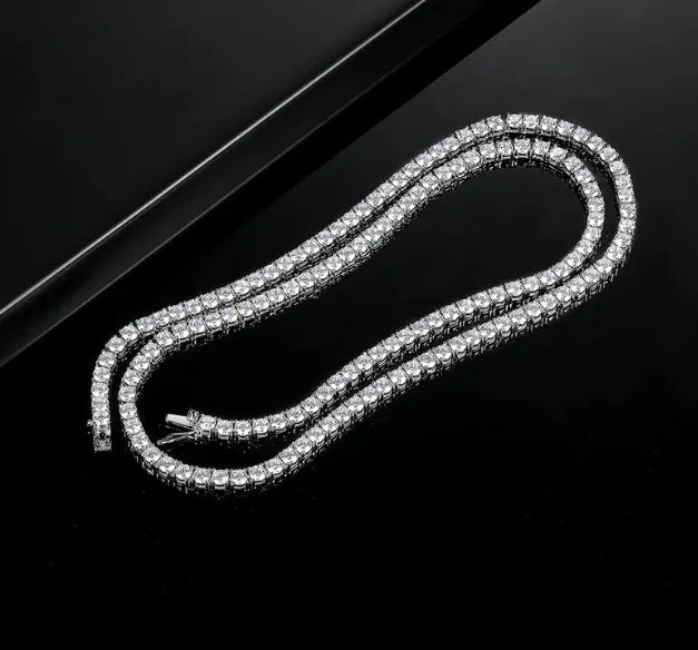 925 Silver Four-Claw Necklace